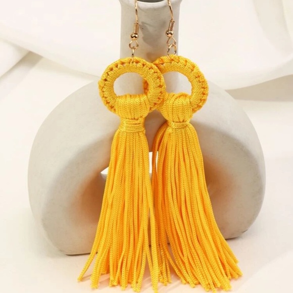Jewelry - 🆕 Yellow Knitted Tassel Earrings